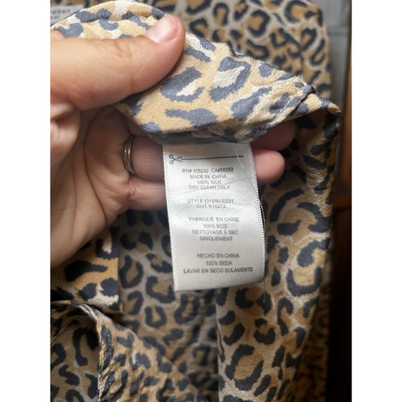 Equipment Femme Essential Long-Sleeve Leopard-Print Silk‎ Blouse Size M - Picture 8 of 10